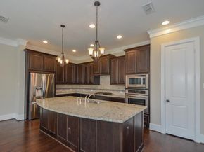 1110 Oakwood Pass, Houston TX 77043