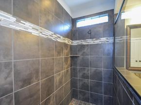 1110 Oakwood Pass, Houston TX 77043