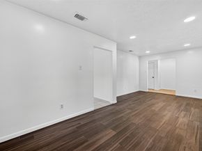 2403 Barrington Place Drive, Sugar Land TX 77478