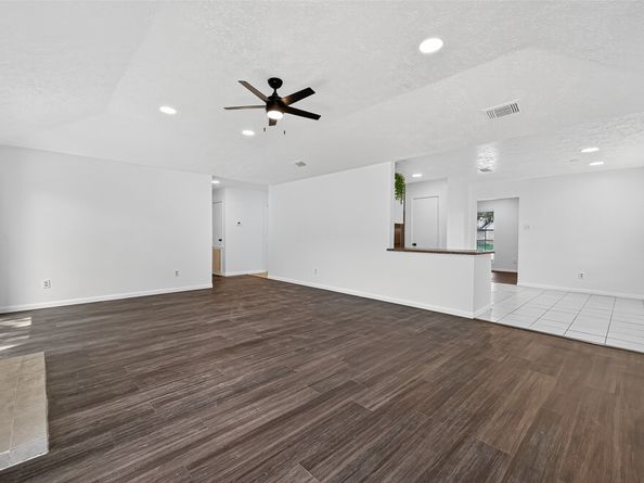 2403 Barrington Place Drive, Sugar Land TX 77478