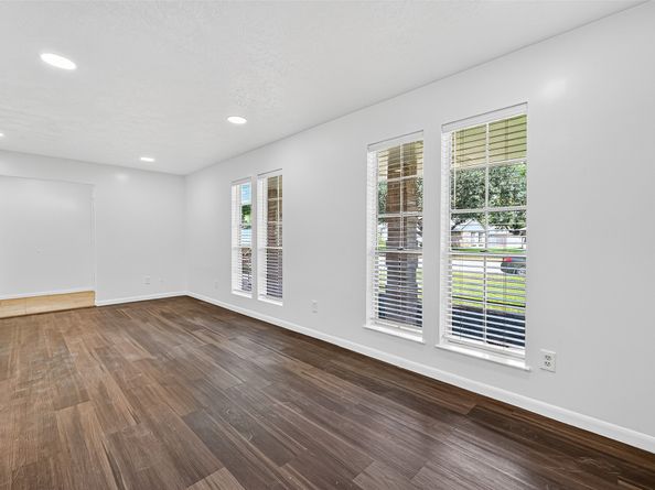 2403 Barrington Place Drive, Sugar Land TX 77478