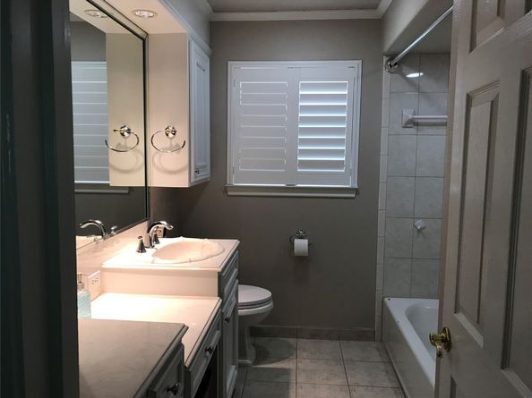 127 Parliament Drive, Houston TX 77034