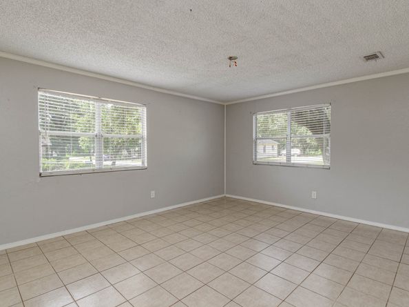 1404 N San Jacinto Street, Conroe TX 77301