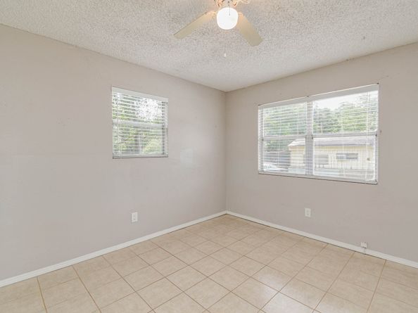 1404 N San Jacinto Street, Conroe TX 77301