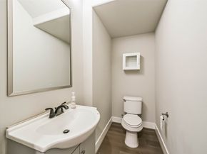 10914 Brookeshire Chase Lane, Houston TX 77043