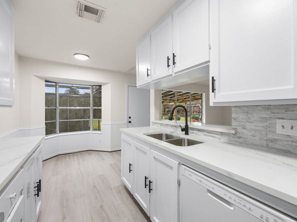 12123 Plumpoint Drive, Houston TX 77099