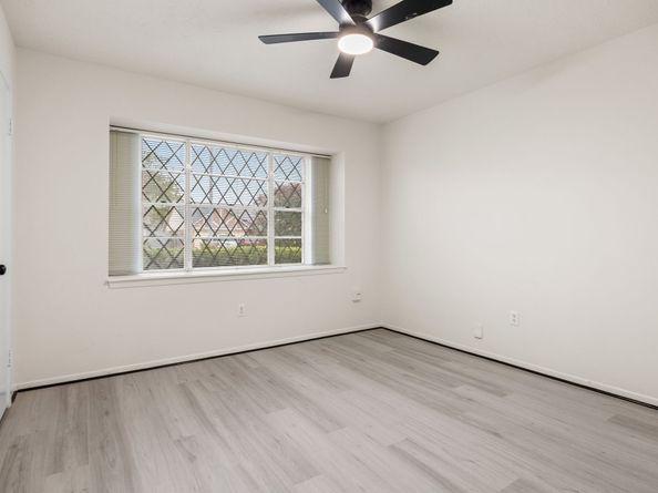 12123 Plumpoint Drive, Houston TX 77099