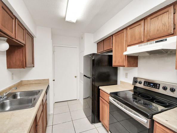 9700 Leawood Boulevard 1205, Houston TX 77099