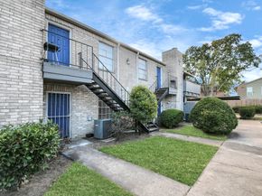 9700 Leawood Boulevard 1205, Houston TX 77099