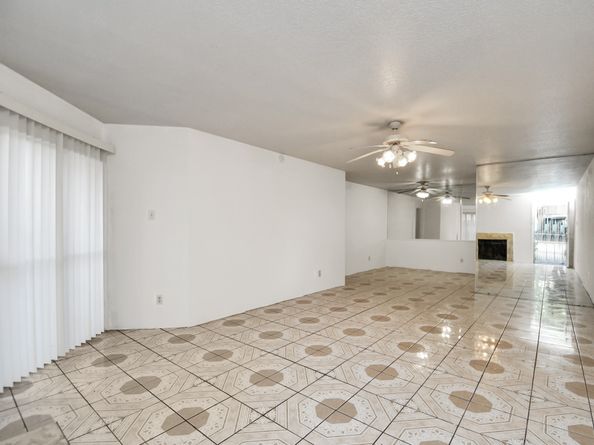 9700 Leawood Boulevard 1205, Houston TX 77099