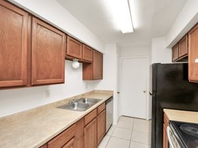 9700 Leawood Boulevard 1205, Houston TX 77099