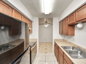 9700 Leawood Boulevard 1205, Houston TX 77099