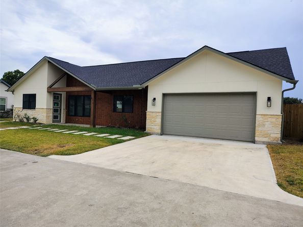 412 Hemingway Trace Lane, Houston TX 77060