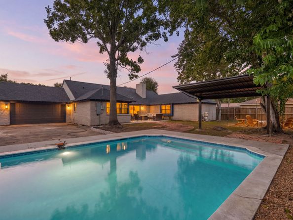 5519 W Bellfort Avenue, Houston TX 77035