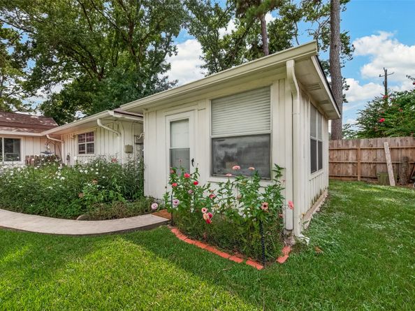 10062 Warwana Road, Houston TX 77080