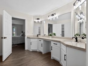417 W Hillary Circle, Sugar Land TX 77498
