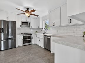 417 W Hillary Circle, Sugar Land TX 77498