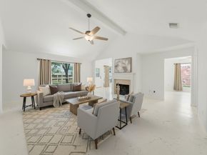 15 Gold Leaf Place, The Woodlands TX 77384