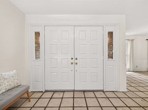 5210 Lodge Creek, Houston TX 77066