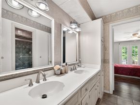 5210 Lodge Creek, Houston TX 77066