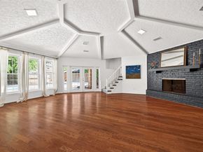 5210 Lodge Creek, Houston TX 77066
