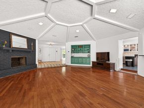5210 Lodge Creek, Houston TX 77066