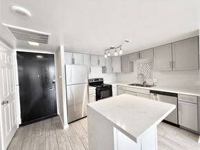 2016 Main Street 915, Houston TX 77002