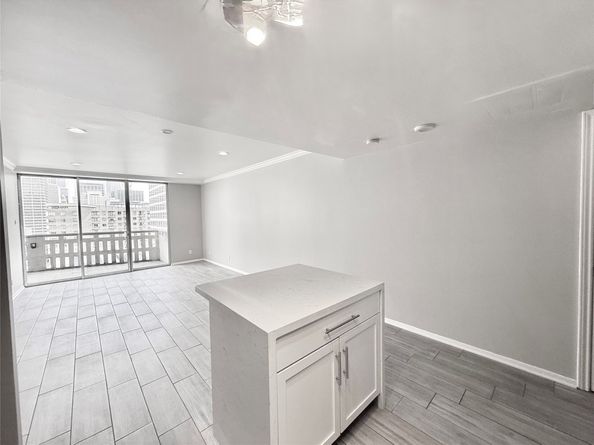 2016 Main Street 915, Houston TX 77002