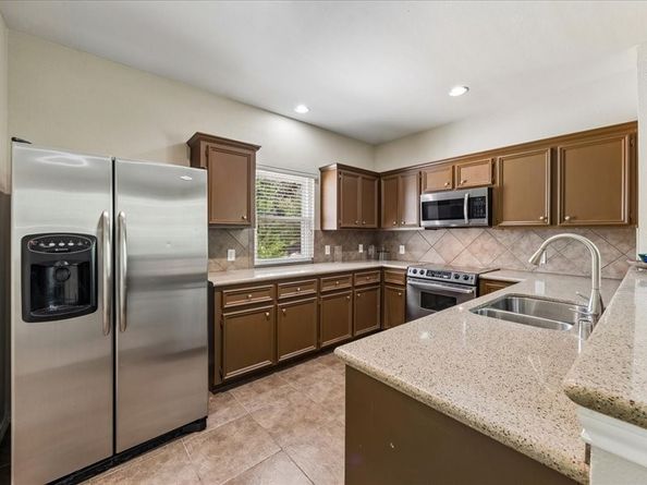 2915 Clay Avenue, Houston TX 77003