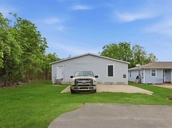303 Gans Street, Houston TX 77029