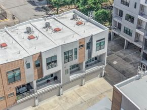 2401 Crawford Street C1B, Houston TX 77004