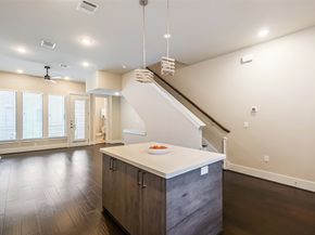 2401 Crawford Street C1B, Houston TX 77004