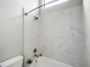 2401 Crawford Street C1B, Houston TX 77004