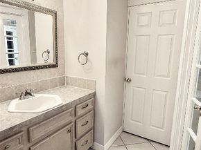 2016 Main Street 1113, Houston TX 77002