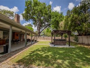 5611 Long Creek Lane, Houston TX 77088