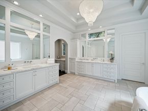 2117 Dickey Place, Houston TX 77019