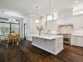 2117 Dickey Place, Houston TX 77019