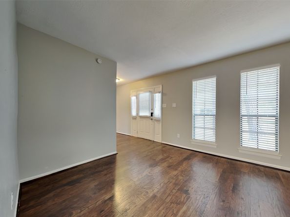 134 E Pathfinders Circle, The Woodlands TX 77381