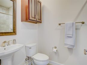 827 Dunleigh Meadows Lane Lane, Houston TX 77055