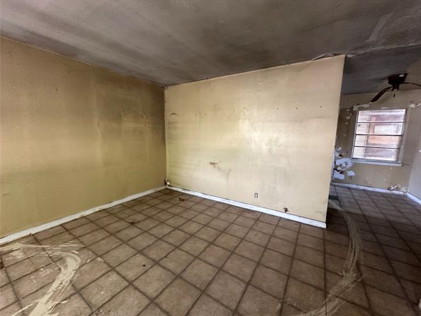 12125 Palmbeach Street, Houston TX 77034