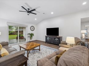 10322 Shadow Wood Drive, Houston TX 77043