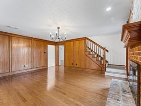 110 Shadow Wood Drive, Sugar Land TX 77498