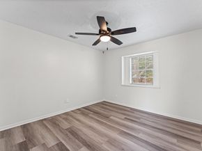 110 Shadow Wood Drive, Sugar Land TX 77498
