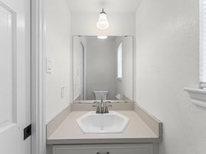 110 Shadow Wood Drive, Sugar Land TX 77498
