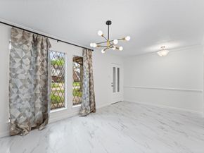 110 Shadow Wood Drive, Sugar Land TX 77498