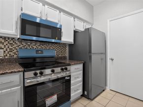2121 El Paseo Street 1702, Houston TX 77054