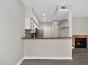 2121 El Paseo Street 1702, Houston TX 77054