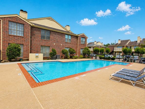 2121 El Paseo Street 1702, Houston TX 77054