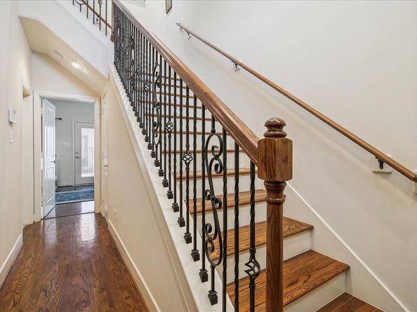 4214 Dickson Street, Houston TX 77007