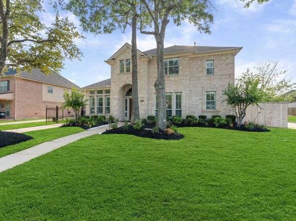 13735 Greenwood Manor Drive, Cypress TX 77429